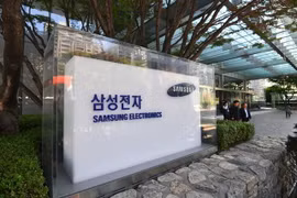 Biểu tượng Samsung tại trụ sở ở Seoul, Hàn Quốc ngày 31/10 vừa qua. (Ảnh: AFP/TTXVN)