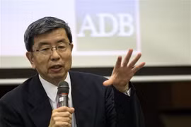 Chủ tịch ADB Takehiko Nakao phát biểu tại một diễn đàn ở Manila của Philippines. (Ảnh: AFP/TTXVN)