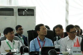 Đoàn Việt Nam do Bộ trưởng Thông tin và Truyền thông Nguyễn Mạnh Hùng dẫn đầu dự hội nghị. (Ảnh: Đỗ Quyên/Vietnam+)