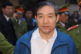 Tham ô 10 tỷ đồng, Dương Chí Dũng đối mặt án tử hình