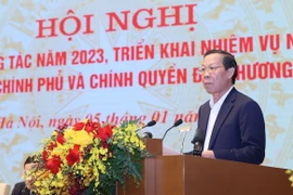 Chủ tịch UBND Thành phố Hồ Chí Minh Phan Văn Mãi trình bày tham luận. (Ảnh: Dương Giang/TTXVN)