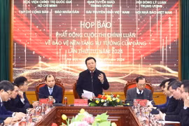 Ông Nguyễn Xuân Thắng, Ủy viên Bộ Chính trị, Giám đốc Học viện Chính trị Quốc gia Hồ Chí Minh, Trưởng ban chỉ đạo cuộc thi phát biểu. (Ảnh: Lâm Khánh/TTXVN)