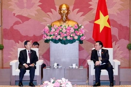 Chủ tịch Quốc hội Vương Đình Huệ tiếp Phó Chủ tịch Quốc hội Lào 