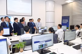 Samsung cũng sẽ cung cấp và trang bị các thiết bị điện tử, phòng Lab... tại NIC Hoà Lạc. (Ảnh: Minh Sơn/Vietnam+) 