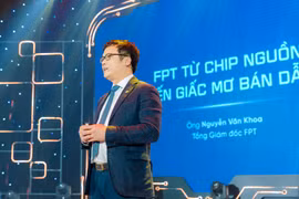 Ông Nguyễn Văn Khoa – Tổng giám đốc FPT chia sẻ về chủ đề "FPT - từ chip nguồn đến giấc mơ bán dẫn." (Ảnh: FPT)