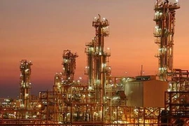 Một nhà máy lọc dầu của Iran. (Ảnh: presstv.com)
