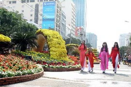 Đường hoa Nguyễn Huệ trước giờ khai mạc. (Nguồn: TTXVN)