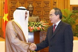Phó Thủ tướng Nguyễn Thiện Nhân tiếp ngài Sheikh Ahmad Al-Fahad Al-Sabah. (Ảnh: Dương Giang/TTXVN)