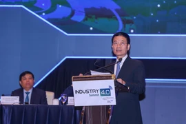 Bộ trưởng Nguyễn Mạnh Hùng cho rằng chuyển đổi số cần sự dẫn dắt của Chính phủ. (Ảnh: Minh Sơn/Vietnam+)