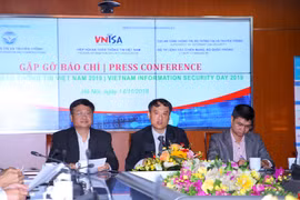 Phó Chủ tịch kiêm Tổng thư ký VNISA Vũ Quốc Thành công bố các hoạt động của Ngày An toàn thông tin Việt Nam 2019. (Ảnh: Minh Sơn/Vietnam+)