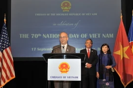 Trợ lý Ngoại trưởng Mỹ Daniel Russel phát biểu tại buổi lễ kỷ niệm 70 năm Quốc khánh Việt Nam. (Ảnh: Thanh Tuấn/TTXVN)