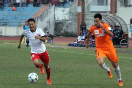 Cầu thủ Merlo (áo cam) đã trở thành Vua phá lưới của giải V-league 2016. (Ảnh: Trần Lê Lâm/TTXVN)