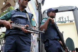 Cảnh sát Bangladesh. (Nguồn: india.com)