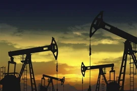 Cơ sở khai thác dầu. (Nguồn: Benzinga/TTXVN)