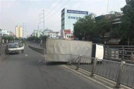 Hiện trường vụ tai nạn. (Ảnh: TTXVN phát)