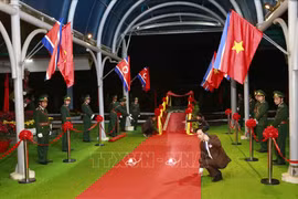 Ga Đồng Đăng trải thảm đỏ đón Chủ tịch Triều Tiên Kim Jong-un