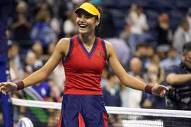Tay vợt 18 tuổi liên tiếp tạo 'địa chấn,' đi vào lịch sử US Open