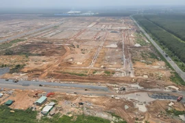 Xử lý vướng mắc trong giải phóng mặt bằng sân bay Long Thành