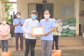 Bình Phước hỗ trợ hơn 83.000 lao động khó khăn do đại dịch COVID-19