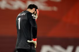 Liverpool thảm bại 1-4 trước Manchester City ngay tại Anfield
