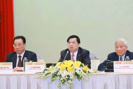 Đồng chí Lê Mạnh Hùng, Phó Trưởng Ban Tuyên giáo Trung ương phát biểu tại tọa đàm. (Ảnh: Phương Hoa/TTXVN)