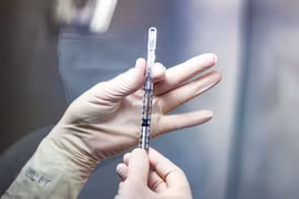 Vắcxin ngừa COVID-19 của hãng Johnson & Johnson. (Ảnh: AFP/TTXVN)