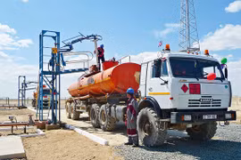 Giá dầu châu Á sáng 14/6 gần mức cao nhất trong nhiều năm