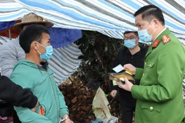 Lai Châu: Bắt ba đối tượng vận chuyển 18kg ma túy tổng hợp