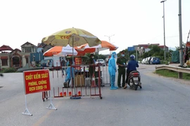 Bệnh viện Bạch Mai hỗ trợ Bắc Ninh điều trị ca mắc COVID-19 nặng