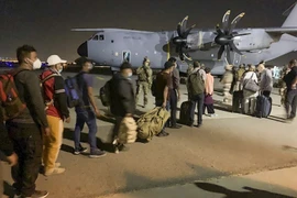 Afghanistan: Các nước đẩy nhanh tiến độ sơ tán công dân 