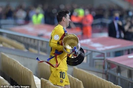 Video cận cảnh Barccelona thắng đậm 4-0 để lên ngôi Cúp Nhà Vua