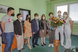 Người Việt tại CH Séc cùng chính quyền sở tại chống đại dịch COVID-19