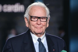 Tang lễ của nhà tạo mẫu Pierre Cardin cử hành trong bình lặng