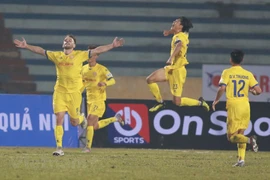 Nam Định thắng đậm Hà Nội trong ngày mở màn V-League 2021