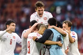 Đan Mạch thẳng tiến vào tứ kết EURO 2020. (Nguồn: Getty Images)