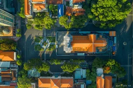 [Photo] Hình ảnh từ trên cao TP.HCM giãn cách theo Chỉ thị 16