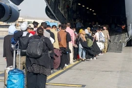Tây Ban Nha và Đức không thể sơ tán toàn bộ cộng tác viên Afghanistan
