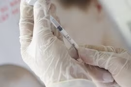 Nga sẵn sàng cung cấp, chuyển giao công nghệ sản xuất vaccine cho Việt