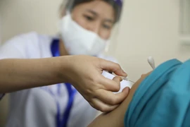 Đã có 522 người tiêm vaccine, có 5 trường hợp được theo dõi xử lý