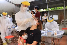 Người dân tuyệt đối không tiêm vaccine COVID-19 chưa kiểm định