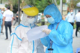 Đà Nẵng: 32 trường hợp dương tính lần 1 với SARS-CoV-2 ở quận Sơn Trà