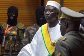 Mali: Tổng thống Bah Ndaw và Thủ tướng Moctar Ouane từ chức