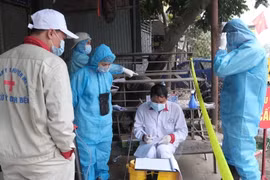 Hà Nội: Mê Linh cách ly 318 trường hợp liên quan đến hai ca bệnh mới