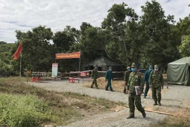 Trục xuất 11 người nước ngoài nhập cảnh trái phép vào Bình Dương