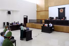 Quang cảnh phiên tòa. (Ảnh: Phạm Kiên/TTXVN)
