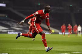 Sane tỏa sáng giúp Liverpool đánh bại Tottenham. (Nguồn: Getty Images)