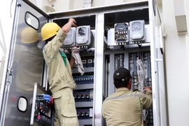 Đóng điện dự án nâng công suất trạm biến áp 220 kV Sơn Hà