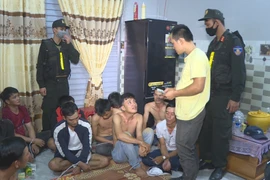 Đắk Lắk tạm giữ hình sự 21 đối tượng đánh bạc bằng hình thức xóc đĩa