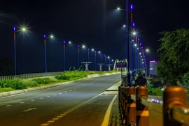 Nhiều địa phương kéo dài thời gian giãn cách xã hội