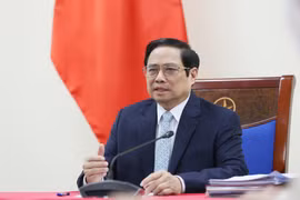 Thủ tướng Phạm Minh Chính phát biểu tại buổi điện đàm với bà Aurélia Nguyen, Giám đốc điều hành Chương trình COVAX. (Ảnh: Dương Giang/TTXVN)